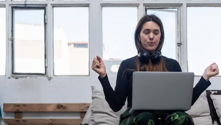 What to Expect From Your Online Breathwork Journey​